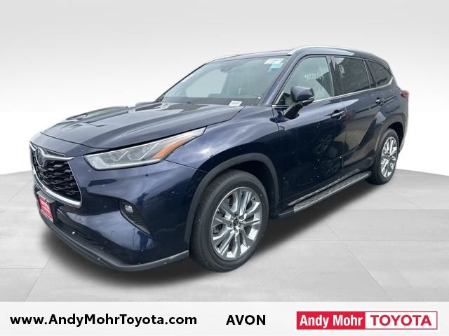 2022 Toyota Highlander Hybrid Limited FWD