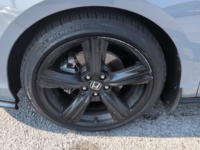Used 2024 Gray Honda Sport-L image 10