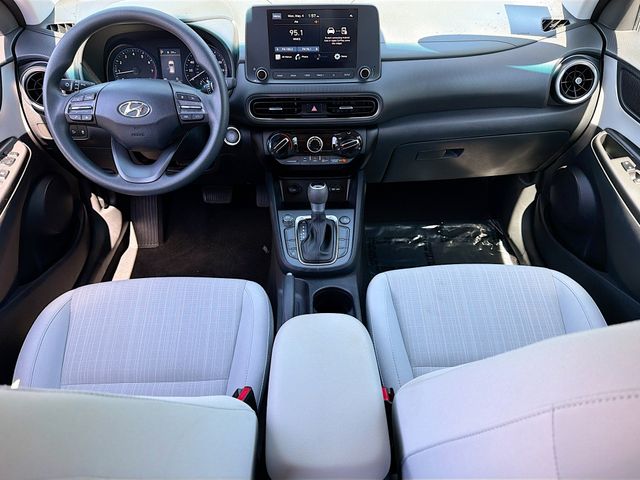 Used 2023 Gray Hyundai SEL image 9
