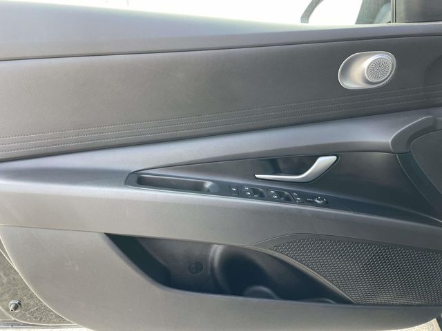 Used 2026 Black Hyundai SE image 15