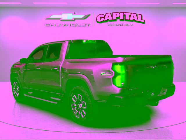 Used 2024 Gray Chevrolet Z71 image 3
