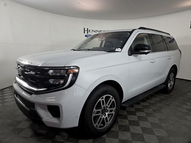 Silver Metallic 2025 Ford Expedition Active RWD SUV / Crossover 4X2 Automatic