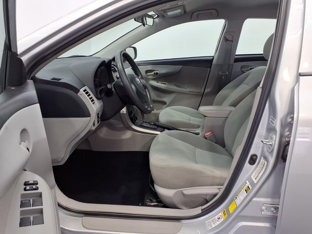 2013 Toyota Corolla L - 11