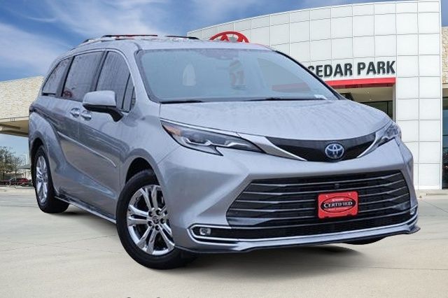 Toyota Sienna Platinum 7-Passenger AWD