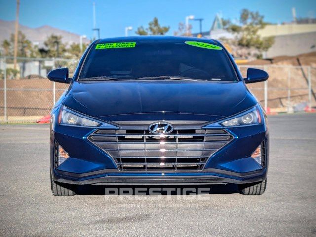 2019 Hyundai Elantra SE 3