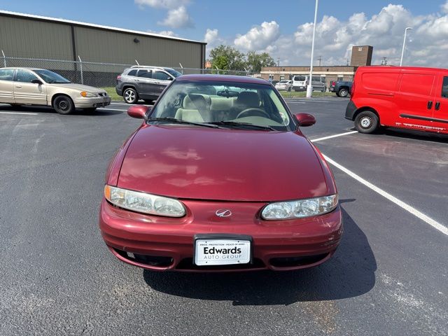 2001 Oldsmobile Alero GL photo