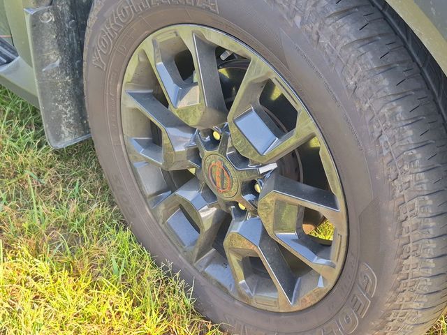 Used 2026 White Nissan PRO-4X image 8