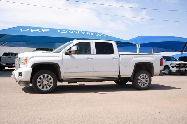 White Frost Tricoat 2019 GMC Sierra 2500HD Pickup Truck Four-Wheel Drive 6-Speed Automatic