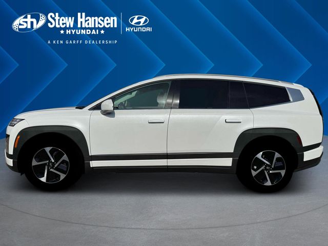 New 2026 White Hyundai SE image 3