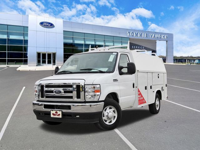 2025 Ford E-350SD Base