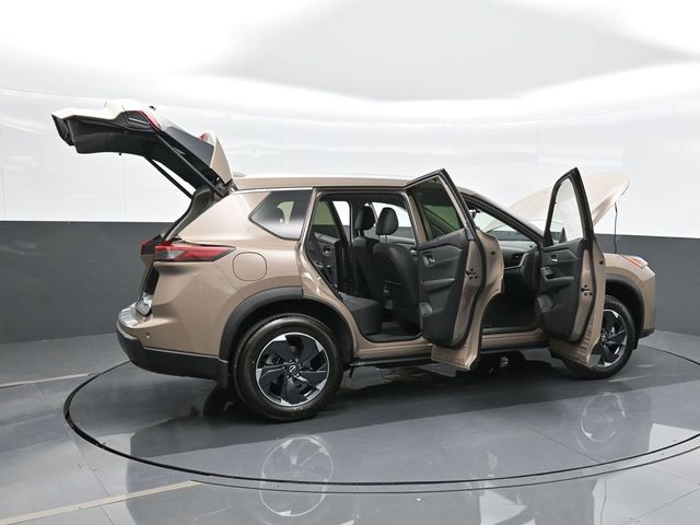 2024 Nissan Rogue SV 42