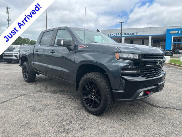 Shadow Gray Metallic 2022 Chevrolet Silverado 1500 Pickup Truck Four-Wheel Drive Automatic