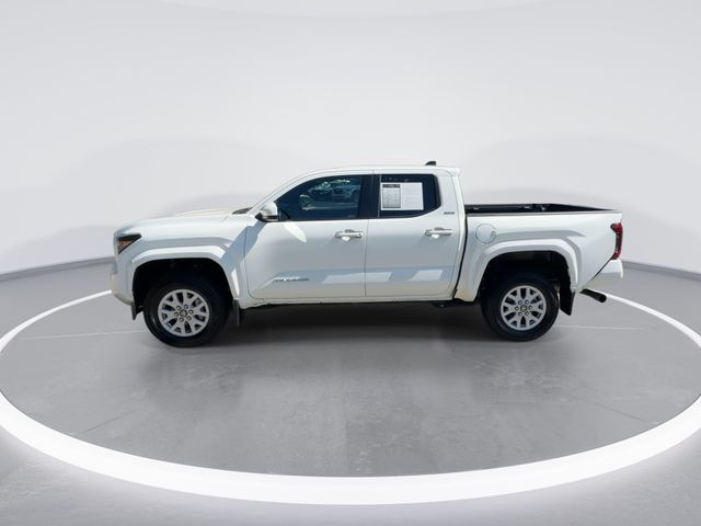 Used 2025 White Toyota SR5 image 5