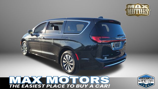 2023 Chrysler Pacifica Hybrid Touring L 9