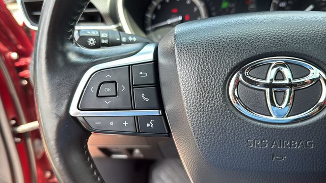 Used 2021 Toyota Highlander SUV