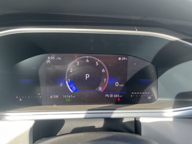 Used 2025  Volkswagen 1.5T SE image 12