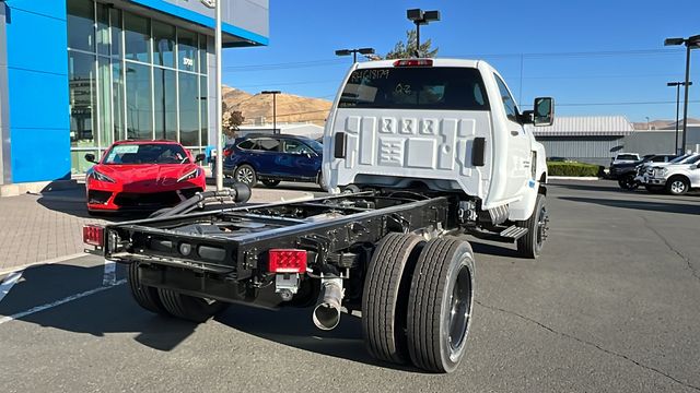 2024 Chevrolet Silverado 5500HD Work Truck 2