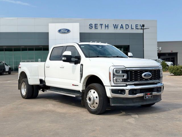 2023 Ford F-450SD Lariat 
