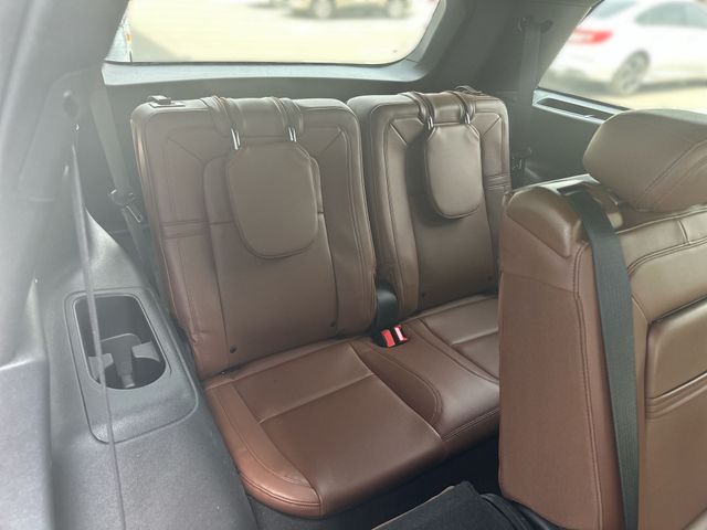 Used 2023 White Lincoln Reserve image 26