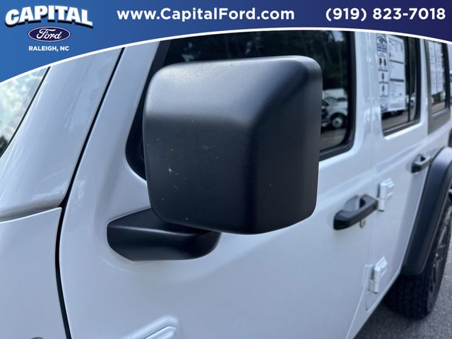 Used 2024 White Jeep Sport S image 12