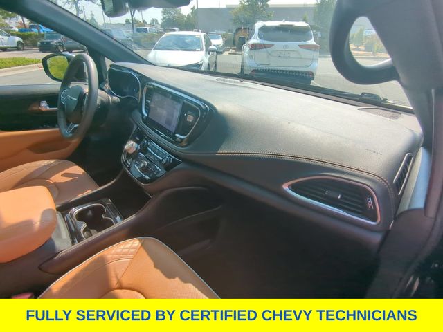 Used 2022 Chrysler Pacifica Van