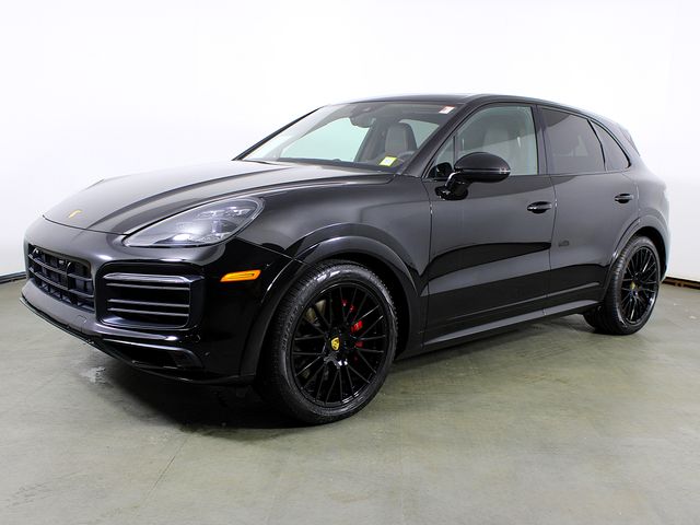 2021 Porsche Cayenne GTS's photo
