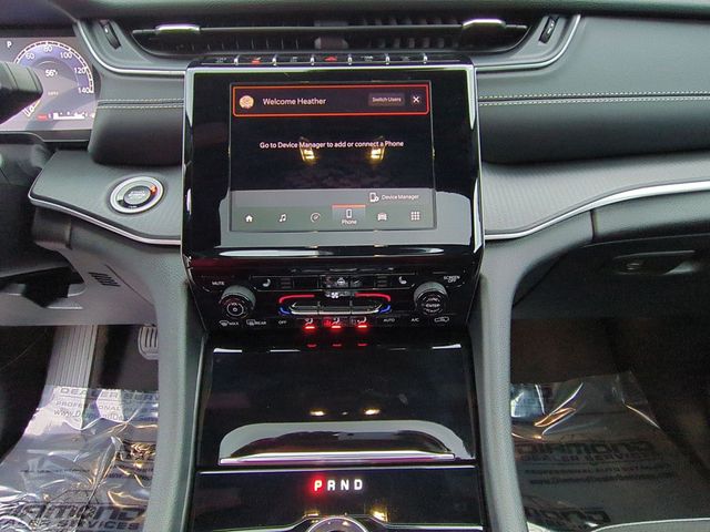 new 2025 Jeep Grand Cherokee car, priced at $42,199