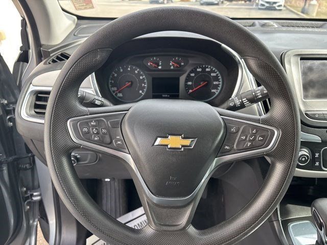 2023 Chevrolet Equinox LS photo