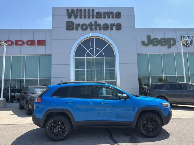 2019 Jeep Cherokee Trailhawk - Hydro Blue Pearlcoat exterior view 6