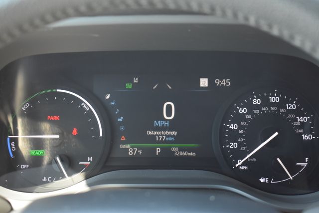 Used 2025 Toyota Sienna Van