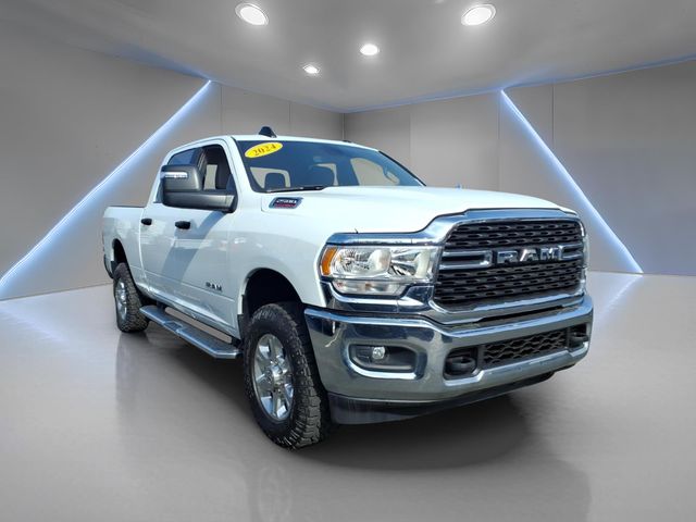 Bright White Clearcoat 2024 RAM 2500 Big Horn Crew Cab 4WD Pickup Truck Four-Wheel Drive 8-Speed Automatic