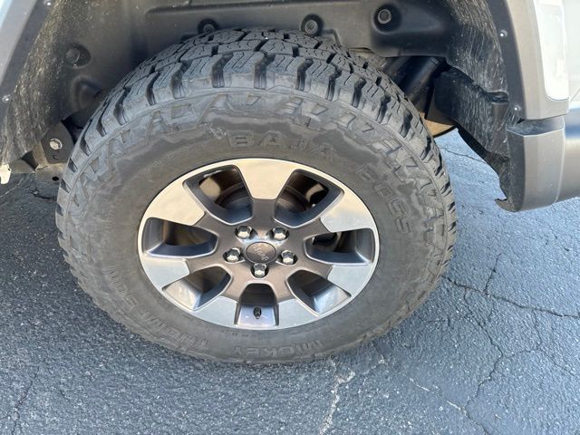 2018 Bright White Clearcoat Jeep Wrangler Unlimited Sahara 4X4 SUV