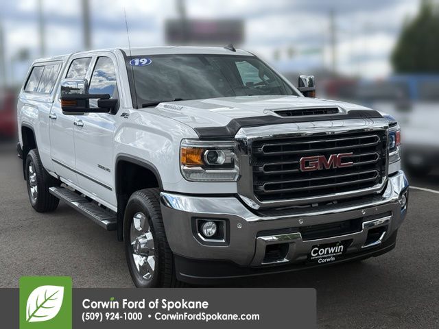 Summit White 2019 GMC Sierra 3500HD SLT Crew Cab 4WD Pickup Truck Four-Wheel Drive 6-Speed Automatic