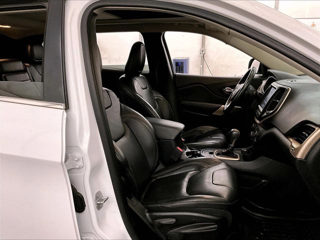 2018 Jeep Cherokee Limited White at Auto Express Mitsubishi