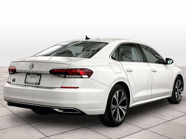 2022 Volkswagen Passat 2.0T SE - 10