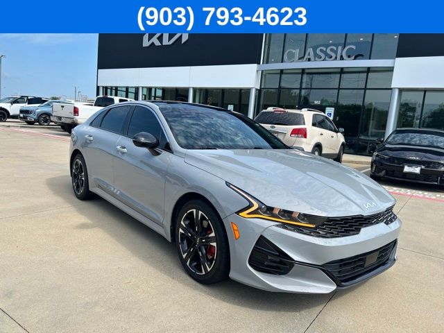 Gray 2022 Kia K5 Sedan Front-Wheel Drive 8-Speed Automatic
