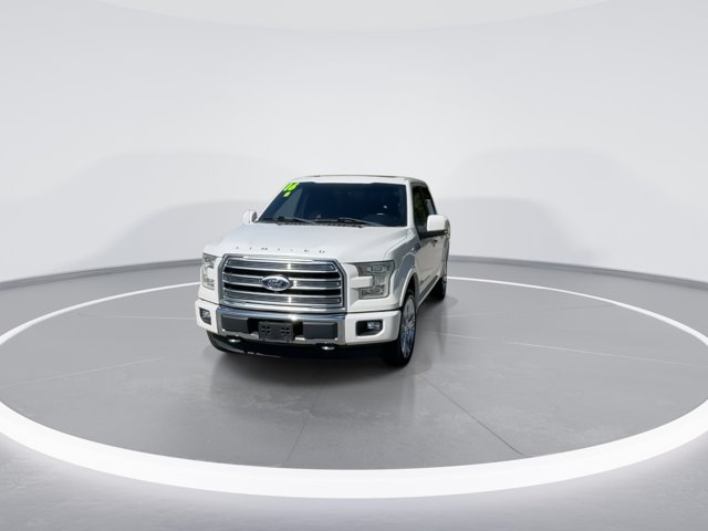 Used 2016 White Ford Limited image 3