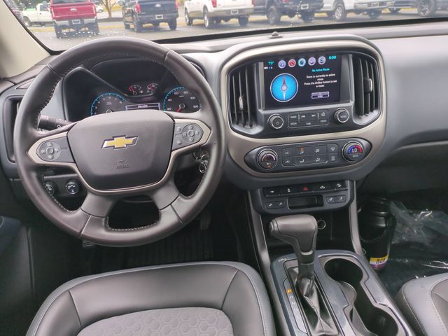 Used 2018 Black Chevrolet Z71 image 28
