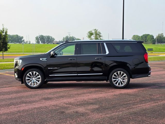 2022 GMC Yukon XL 4WD Denali