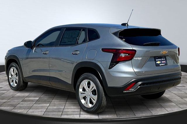 View vehicle photo 4