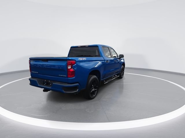 Used 2023 Blue Chevrolet Custom image 8