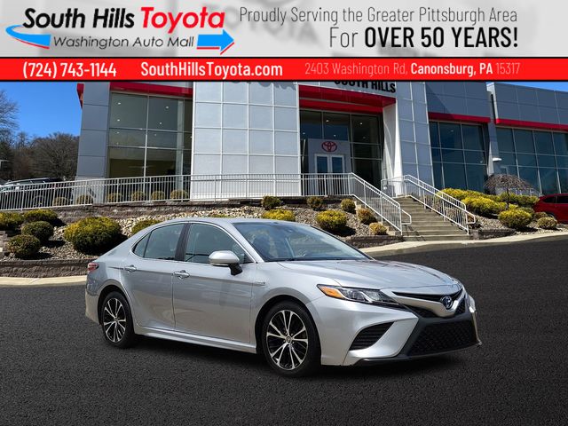  2020 Toyota Camry Hybrid SE FWD   