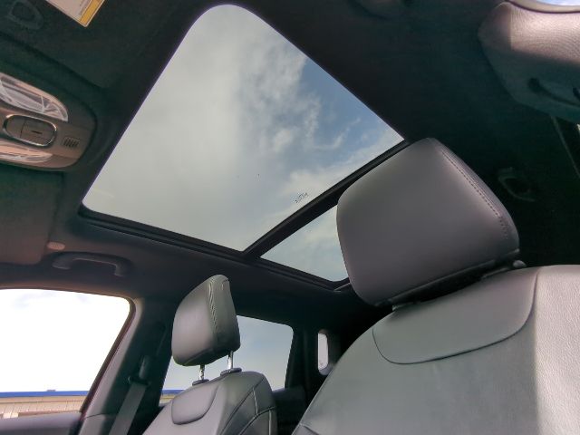 2022 Velvet Red Pearlcoat Jeep Compass High Altitude 4X4 SUV