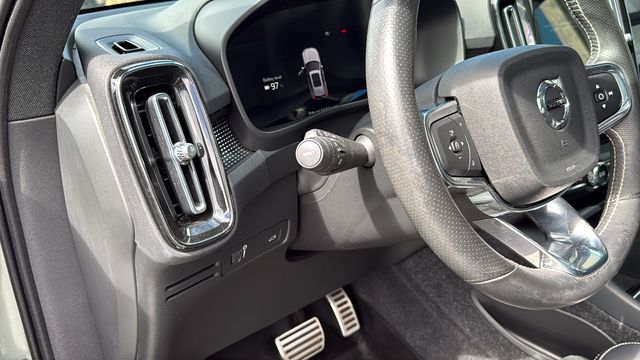 used 2021 Volvo XC40 Recharge Pure Electric car, priced at $22,700