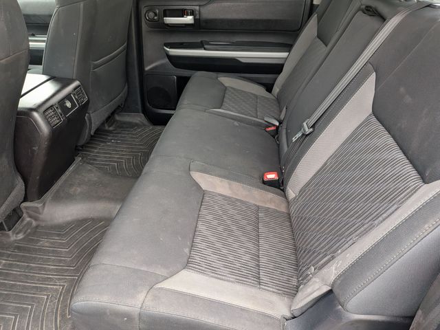 2015 Toyota Tundra - Image 25