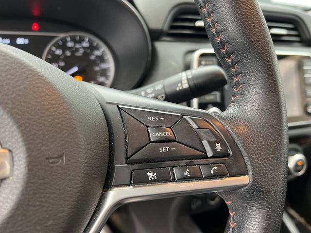 2020 Brilliant Silver Metallic Nissan Versa 1.6 SR FWD Sedan