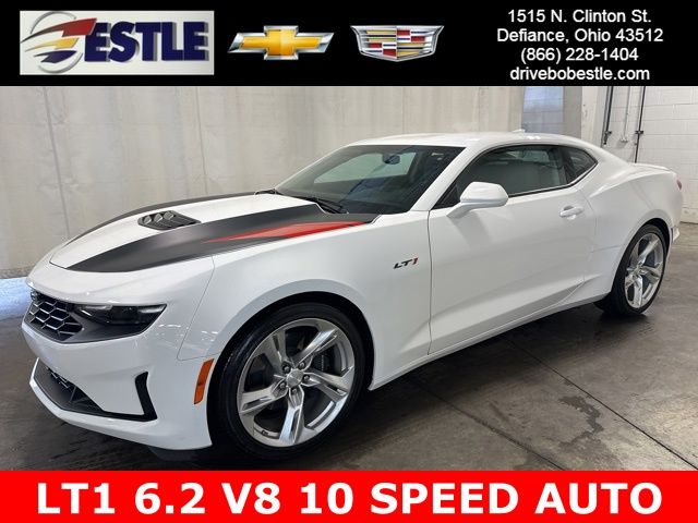 Chevrolet Camaro LT1 Coupe RWD