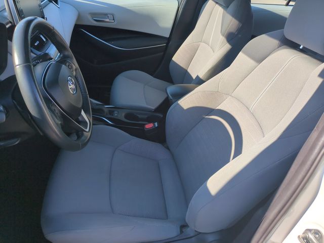 Used 2021 White Toyota SE image 14