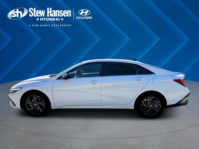 New 2026 White Hyundai SEL Sport image 3