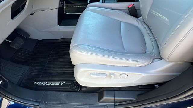 2021 Honda Odyssey EX-L 22